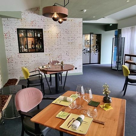 Le Carre D'Alethius Logis Hotel Restaurant Charmes-sur-Rhone Eksteriør bilde
