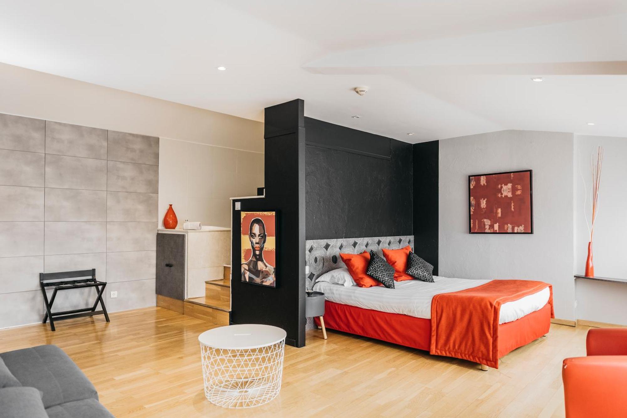Le Carre D'Alethius Logis Hotel Restaurant Charmes-sur-Rhone Eksteriør bilde