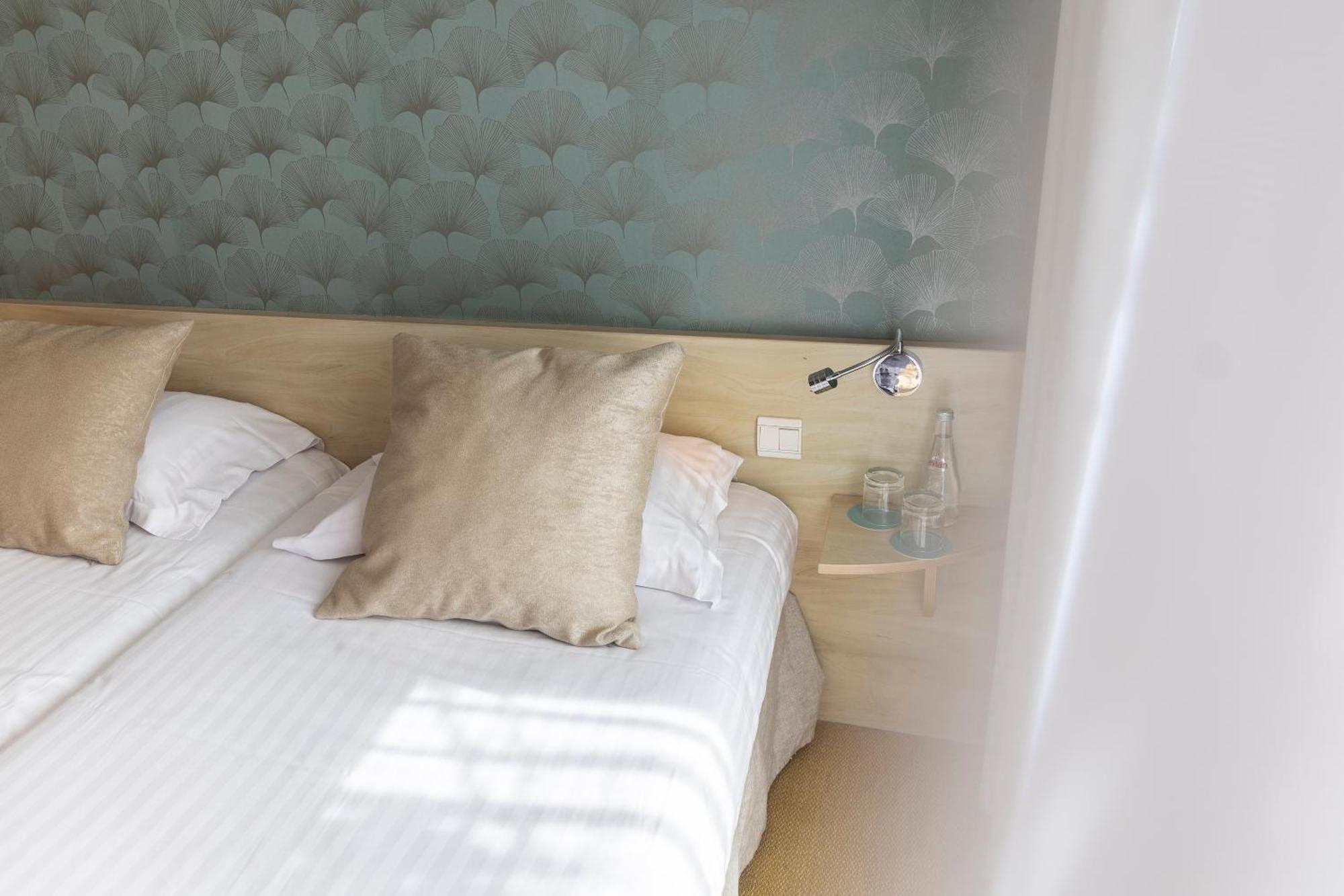 Le Carre D'Alethius Logis Hotel Restaurant Charmes-sur-Rhone Eksteriør bilde
