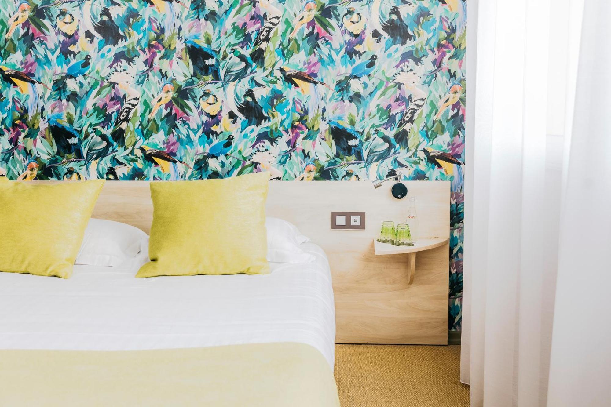 Le Carre D'Alethius Logis Hotel Restaurant Charmes-sur-Rhone Eksteriør bilde