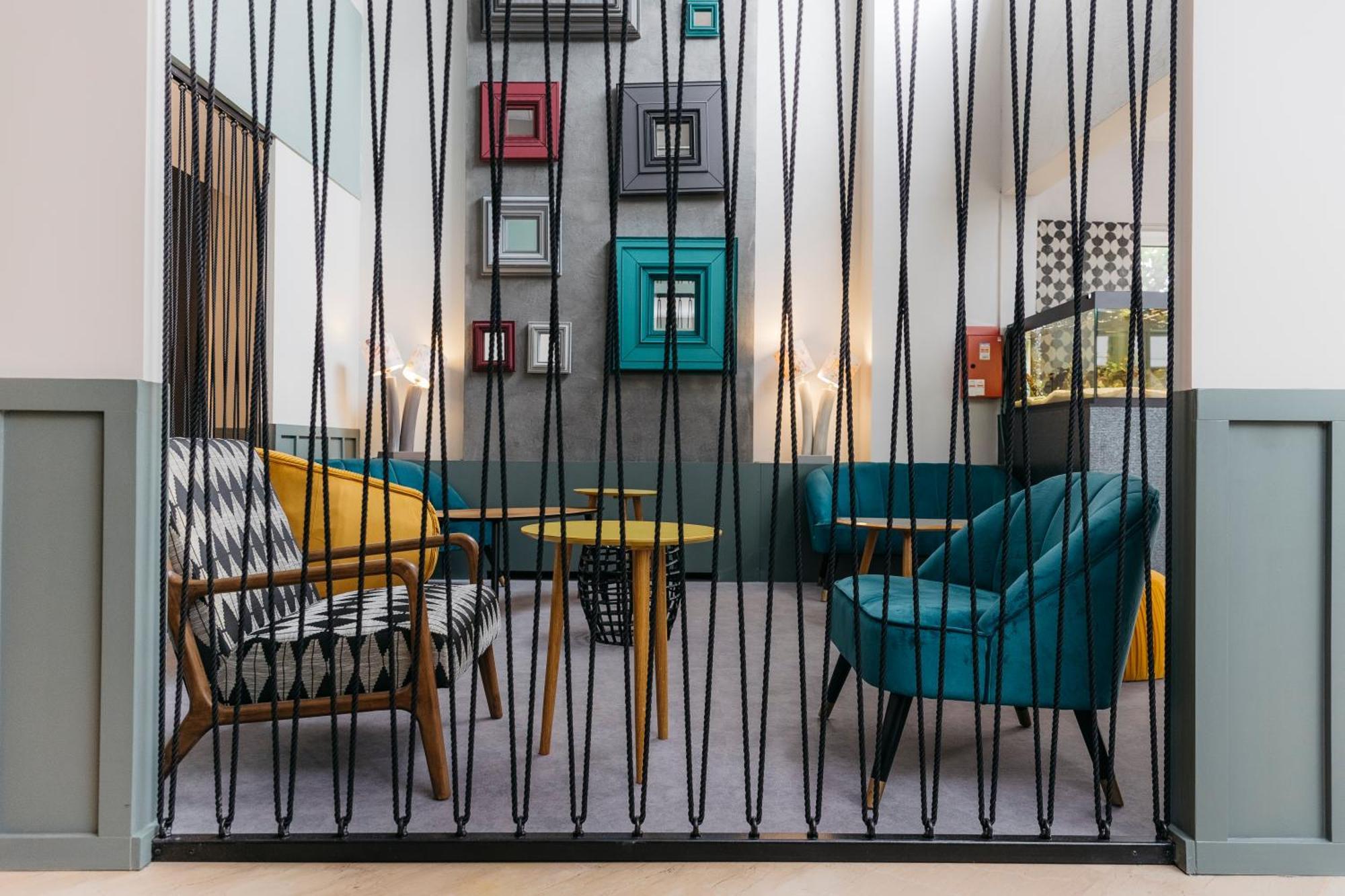 Le Carre D'Alethius Logis Hotel Restaurant Charmes-sur-Rhone Eksteriør bilde