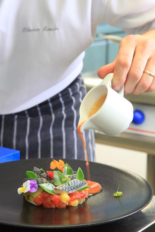 Le Carre D'Alethius Logis Hotel Restaurant Charmes-sur-Rhone Eksteriør bilde